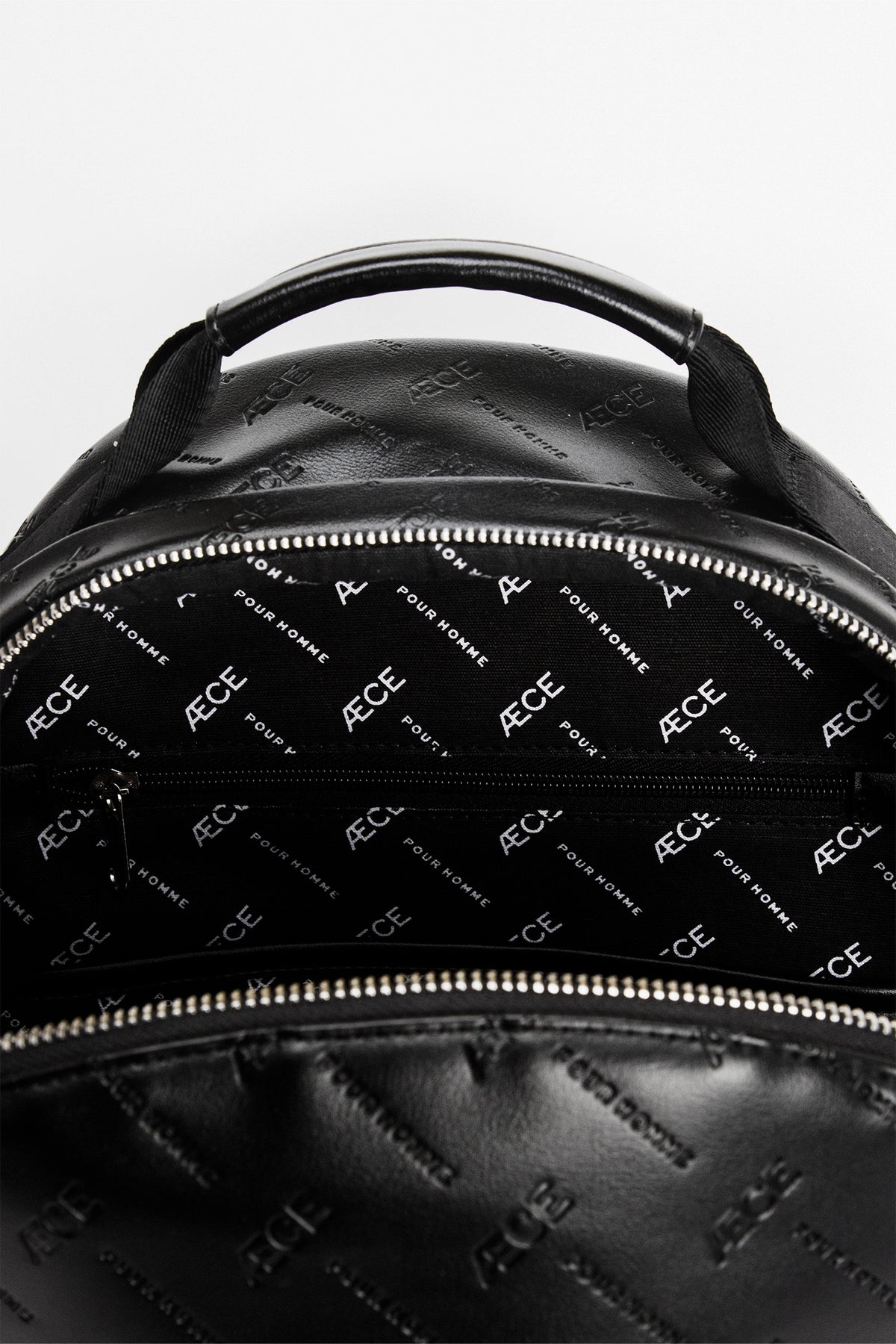 ÆCE Backpack